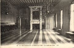 VINTAGE POSTCARD La Rochelle the Town hall the Village hall