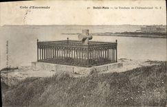 CPA Cote d'Emeraude Saint Malo Le Tombeau Du Chateaubriand