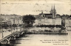 CPA Bayonne Pont Saint Esprit Place Du Reduit La Cathedrale
