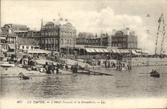 POSTAL Le Havre de la VENDIMIA el hotel de Frascati y el semáforo