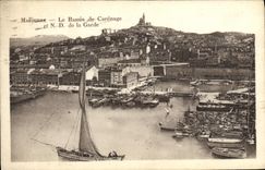 CPA Marseille Le Bassin De Carenage Et N D De La Garde