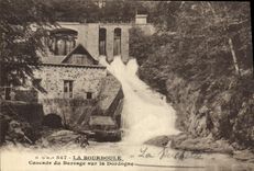 CPA La Bourboule Cascade Du Barrage Sur La Dordogne