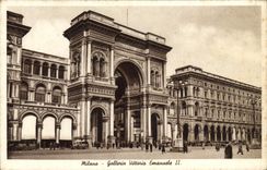 VINTAGE POSTCARD Milano Galleria Vittorio Emanuele II