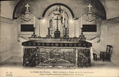 CPA La Crypte Des Martyrs Autel Principal Et Statre De Nd des martyrs 
