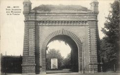 La POSTAL Metz de la VENDIMIA lleva Serpenoise con el monumento del Victoire