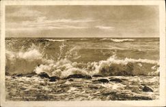 VINTAGE POSTCARD Schwere Brandung