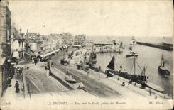 POSTAL Treport de la VENDIMIA visto en el puerto del Pierhead