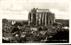 CPM Beauvais La Cathedrale Vue Generale