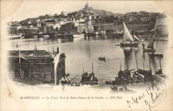 CPA Marseille Le Vieux Port et Notre Dame de la Garde Bateaux 
