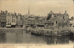 VINTAGE POSTCARD Honfleur the Quay Sainte Catherine