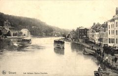 VINTAGE POSTCARD Dining the Boats Namur Tourist
