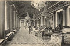 Castillo de la POSTAL de la VENDIMIA del pasillo de la aldea de Compiegne