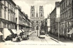 CPA Orleans Rue Jeanne d'Arc Et La Cathedrale Tramway