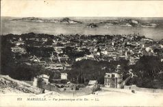 CPA Marseille Vue Panoramique Et Les Iles