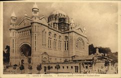 CPA Lisieux Basilique Sainte Therese De l'Enfant Jesus