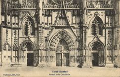 VINTAGE POSTCARD Toul Illustrates Gate Of the Cathedral