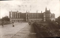 CPA St Germain En Laye Le Chateau Vue Du Parterre