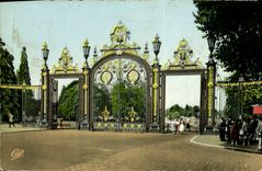 POSTAL MODERNA Lyon entrada del parque de la cabeza del oro