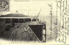 REPRO Trouville Mer Sur la Jetee promenade Le debarcadere 