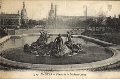 VINTAGE POSTCARD Nantes Places of the Duchess Anne