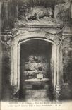 CPA Amboise Le chateau Porte de l'ancien jeu de Paume contre laquelle Charles VIII se blessa mortellement