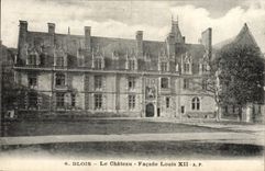 CPA Blois Le Chateau Facade Louis XII