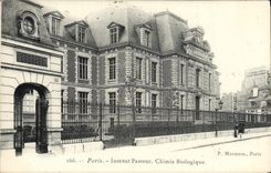 VINTAGE POSTCARD Paris Institute Biological Pasteur Chemistry