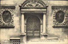 CPA Riom Armoiries dans l'hotel de la famille d'Amoux