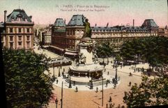 VINTAGE POSTCARD Paris Places Republic Tram