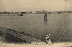 Embarcadero de la POSTAL de la VENDIMIA Sables d'Olonne de la paja y de la playa