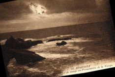 VINTAGE POSTCARD Biarritz Effect Muage To the Headland of the Virgin