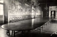 CPM Pau Le chateau Table Aux Cent Couverts