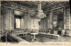 POSTAL Compiegne de la VENDIMIA el castillo el cuarto de recepción grande del Señora-en-waitings