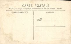 Fuente de Clermont-Ferrand de la POSTAL de la VENDIMIA de Ambroise y de Banque de France
