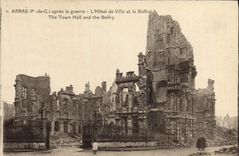 CPA Arras Apres La Guerre L'Hotel De Ville Et Le Beffroi Militaria