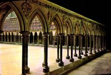 CPM Le Mont St Michel Le Cloitre