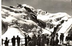 MODERN CARD Frank Valley