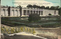 Paladar de Versalles de la POSTAL de la VENDIMIA del ataque frontal grande de Trianon en el hotel luxe del De de los jardines