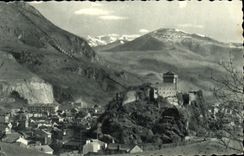 MODERN CARD Heavy the Castle