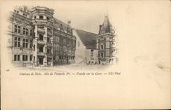 CPA Chateau De Blois Aile De Francois 1er Facade Sur La our