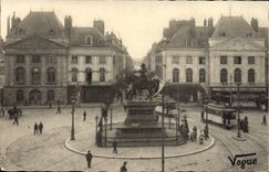 CPA Orleans Place du Martroi et Rue Royale
