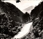 CPM L'Auvergne Route thermale et touristique Saint Nectaire Murols Mont Dore La Bourboule Surains Lac Chambon