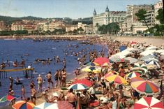MODERN CARD Cannes the Beach of the Small cross