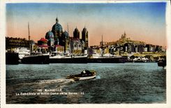 CPM Marseille La Cathedrale et Notre Dame De La Garde Bateaux