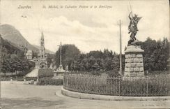 CPA Lourdes St Michel le Calvaire Breton et la Basilique