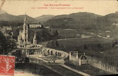 CPA Lourdes Vue Plongeante Sur La Basilique
