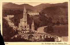 CPA Lourdes La Basilique vue du chateau fort