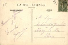 CPA Lourdes La Statue Couronnee Devant le Rosaire