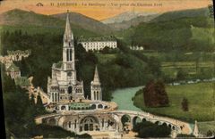 CPA Lourdes La Basilique Vue Prise du Chateau Fort