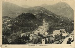 CPA Lourdes La Basilique